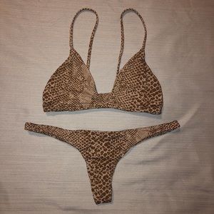 ✨SOLD✨Dark snake acacia set